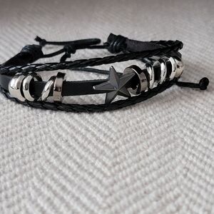 Goth Unisex Black and Silver Star Bracelet. NWOT.